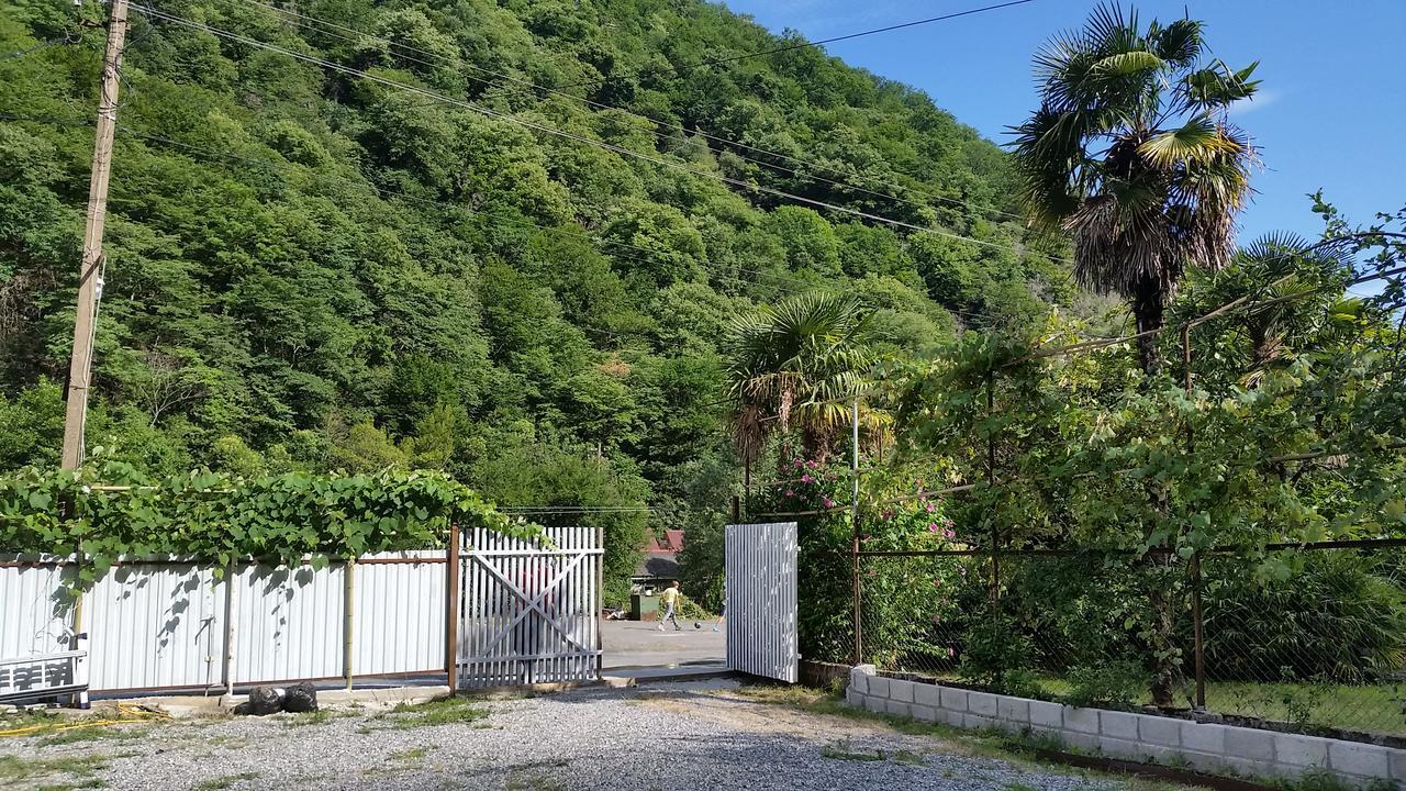 Guest House Ahan Gagra Exterior foto